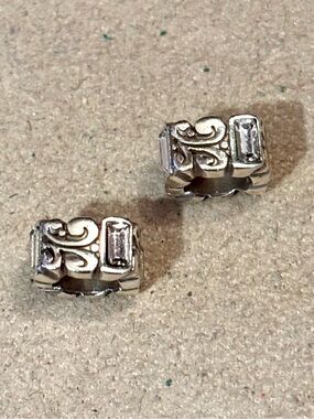 🆕Listing! Two Brighton Baroness spacers Silver with rectangular crystal accents